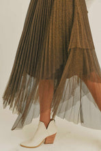Load image into Gallery viewer, Metallic Mesh Pleated Skirt
