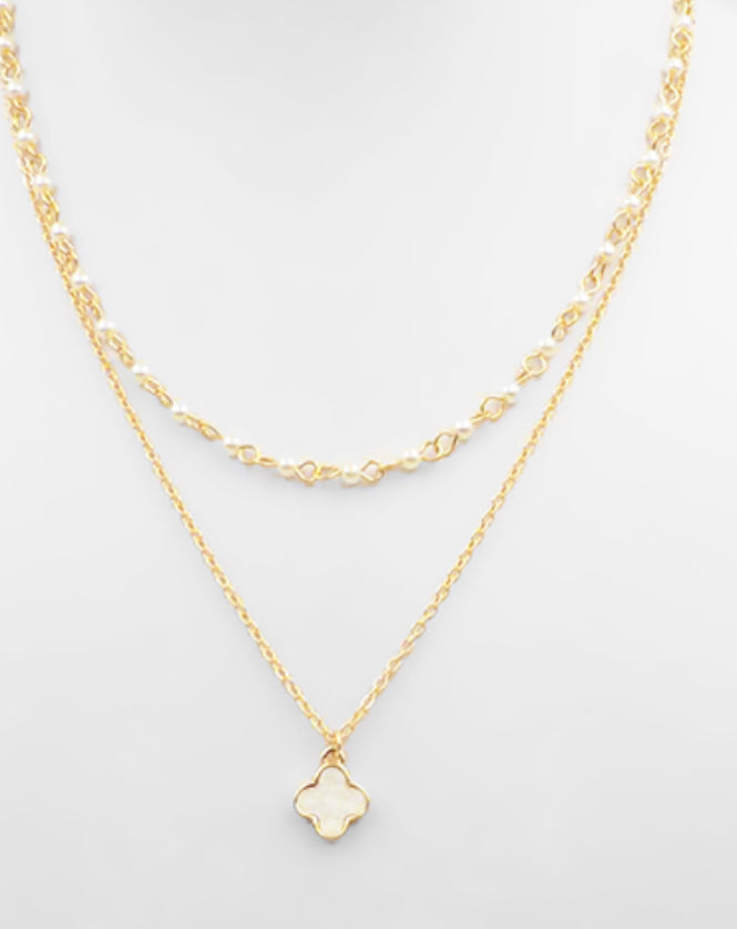 Clover & Pearl Necklace
