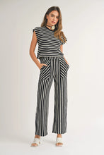 Load image into Gallery viewer, Textured Stripe Knitted Pants
