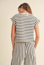 Load image into Gallery viewer, Textured Stripe Knitted Top
