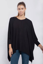 Load image into Gallery viewer, Hi-Lo Cape 3/4 Sleeve
