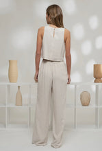 Load image into Gallery viewer, Linen Sleeveless Crop Top
