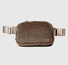Load image into Gallery viewer, Silky Fur Fanny Pack
