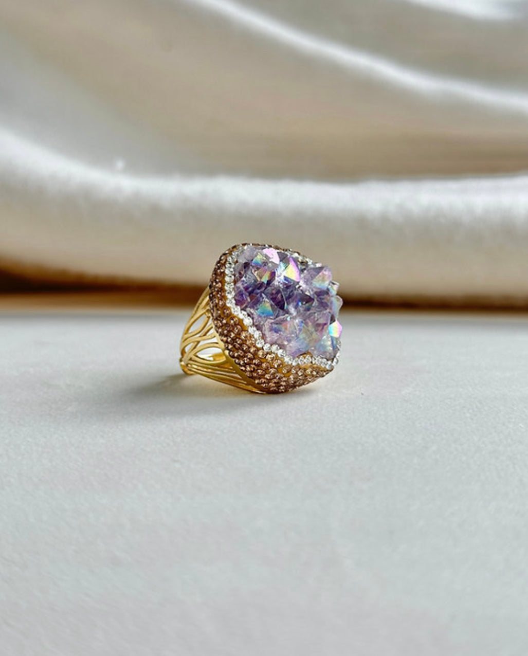 EE Amethyst Aura