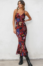 Load image into Gallery viewer, Floral Midi Open Back Dress
