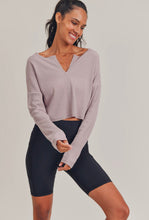 Load image into Gallery viewer, Notch Collar Crop Pullover
